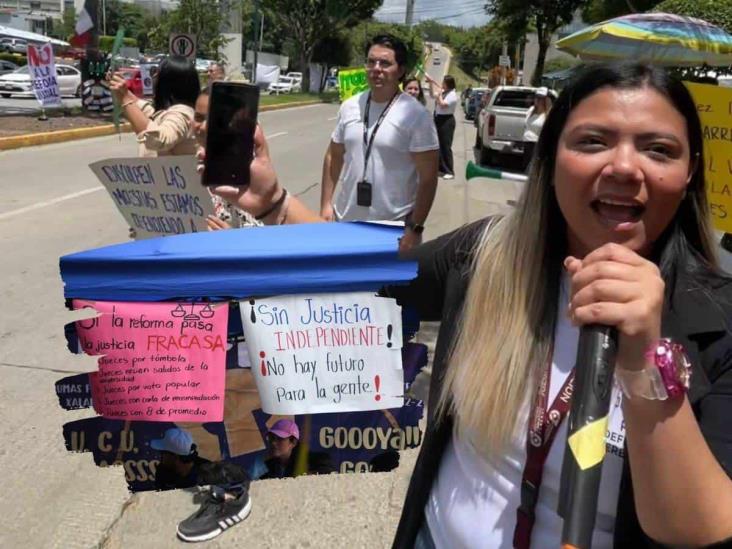 Segundo día de protestas en contra de la reforma del Poder Judicial en Xalapa