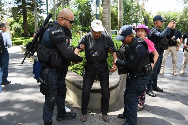 Proximidad entre policías y ciudadanos es clave para mejorar la seguridad en Xalapa: Robocop xalapeño