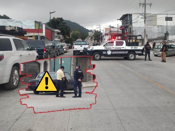 En Xalapa, hallan a persona sin hogar muerta dentro de un auto