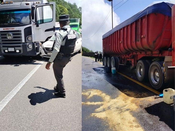 Dos accidentes generan caos vehicular en las Cumbres de Maltrata