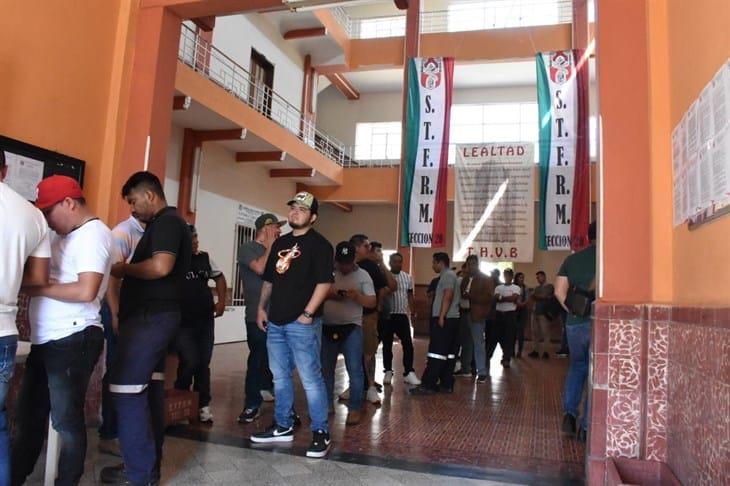 Realizan elección para renovación sindical de trabajadores ferrocarrileros en Orizaba