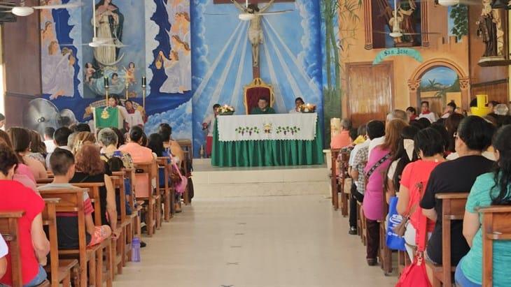 Bendicen mochilas y útiles en Poza Rica para recibir el regreso a clases