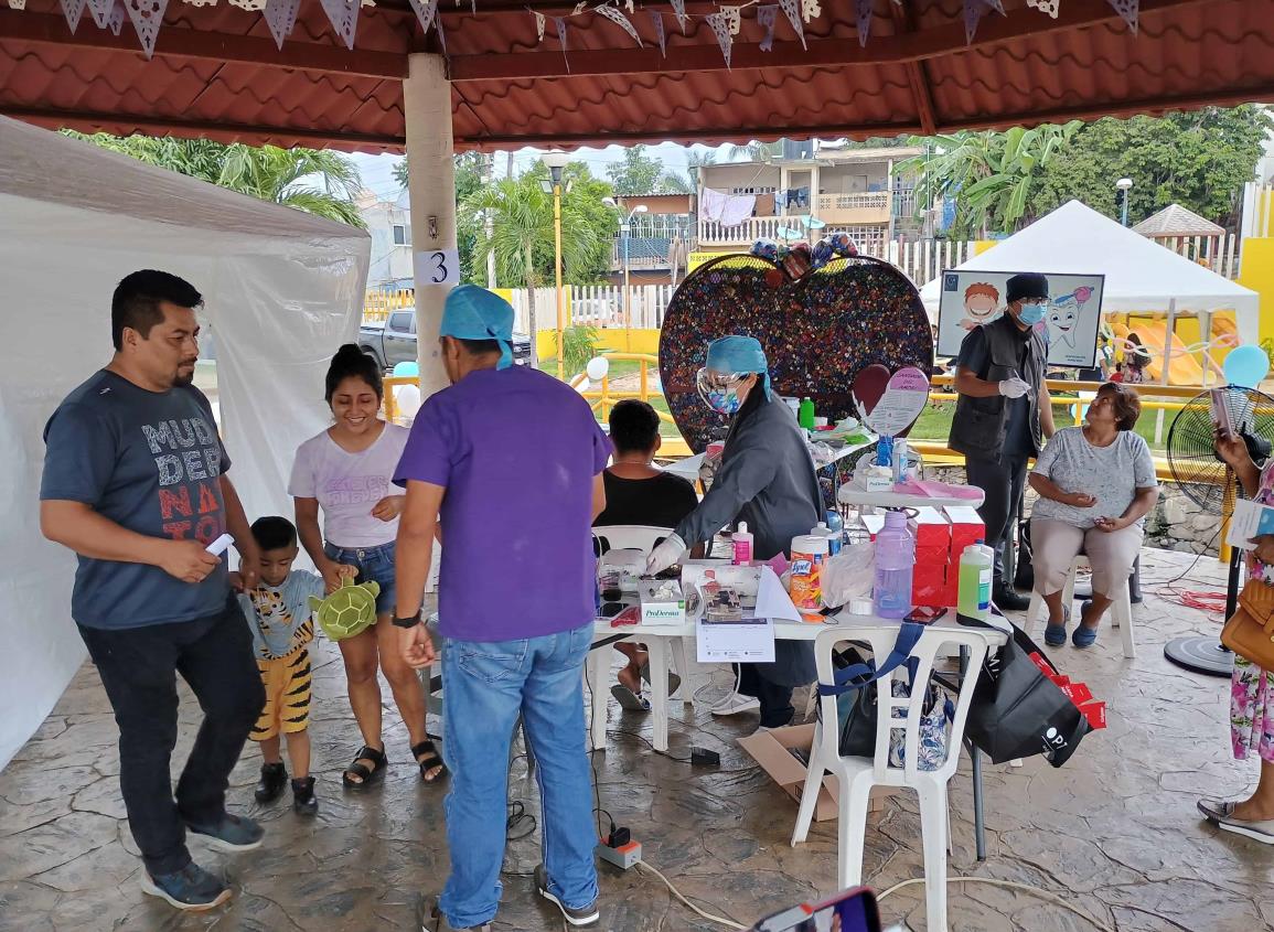 Iglesia cristiana brinda ayuda a personas vulnerables en Acayucan | VIDEO