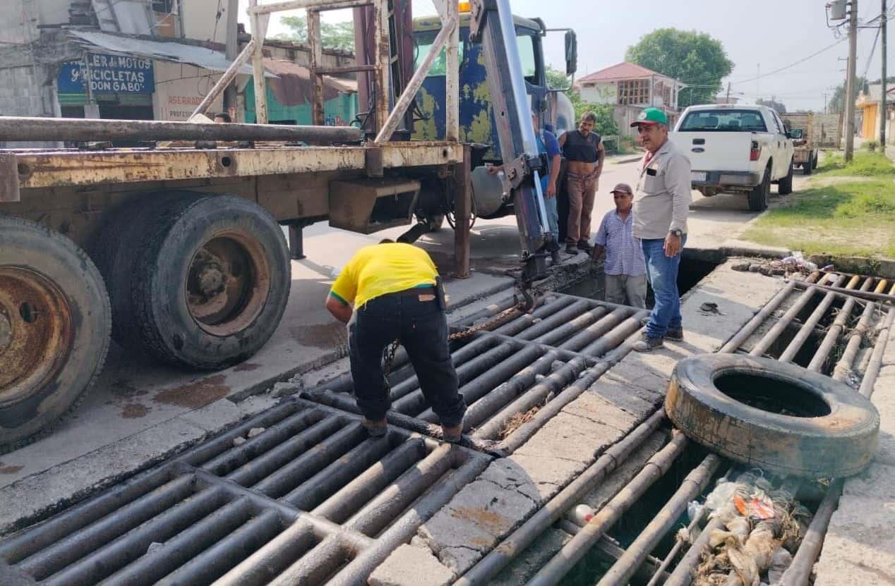 Intensifican labores de mantenimiento y reparación en infraestructura pluvial para evitar inundaciones