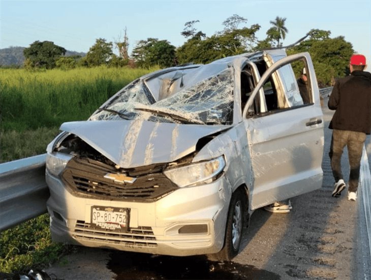 Camioneta se accidenta en la autopista Córdoba-Veracruz: hay dos lesionados