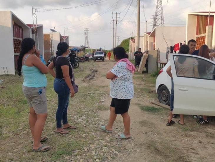 Beneficiarios de INVIVIENDA denuncian invasión de casas en Nanchital