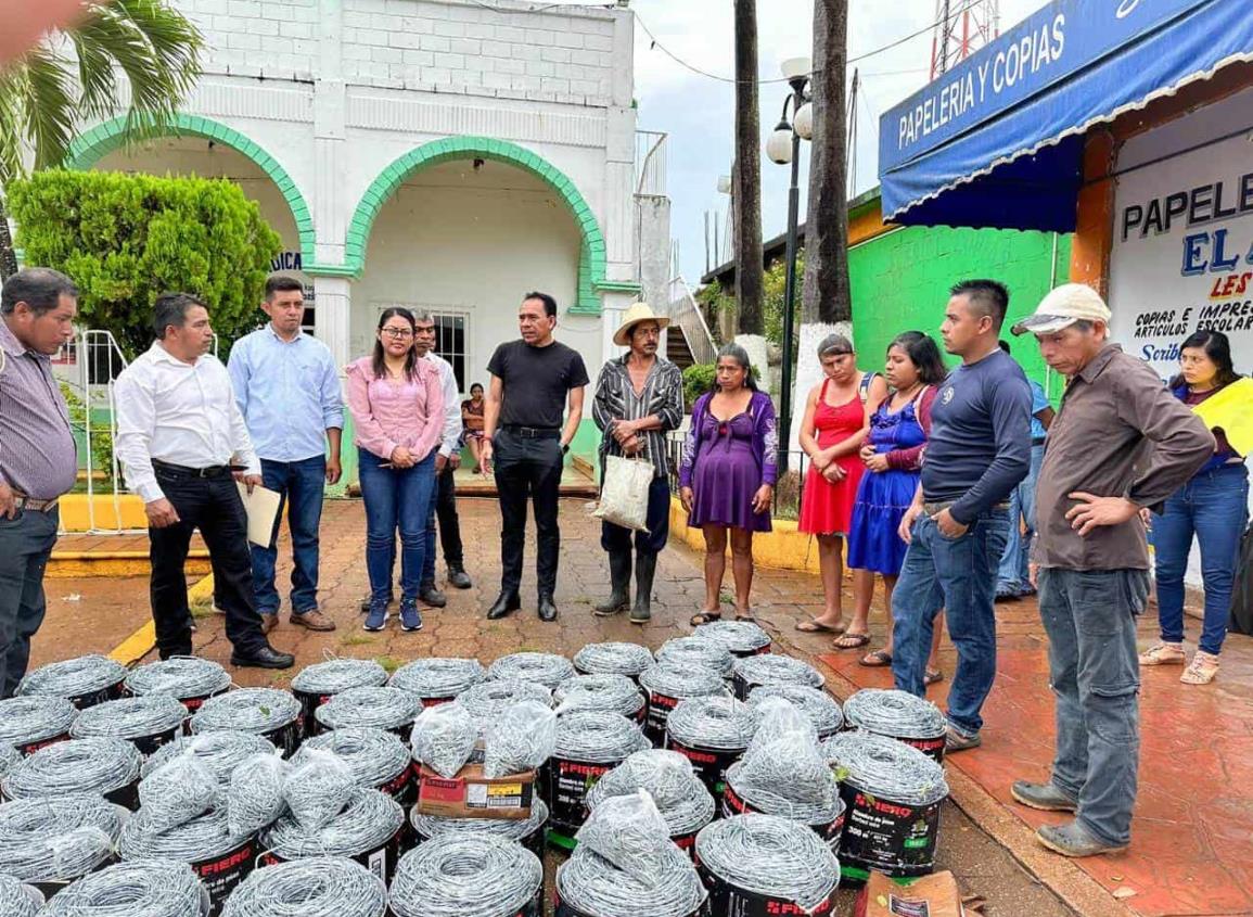 Impulsa Rafael Hernández cuidado de manantiales en Soteapan