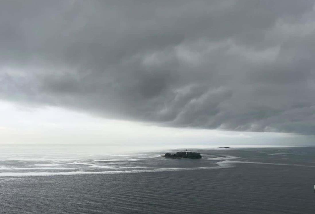 Se forma extraña nube en Veracruz y Boca del Río; esto dicen los meteorólogos