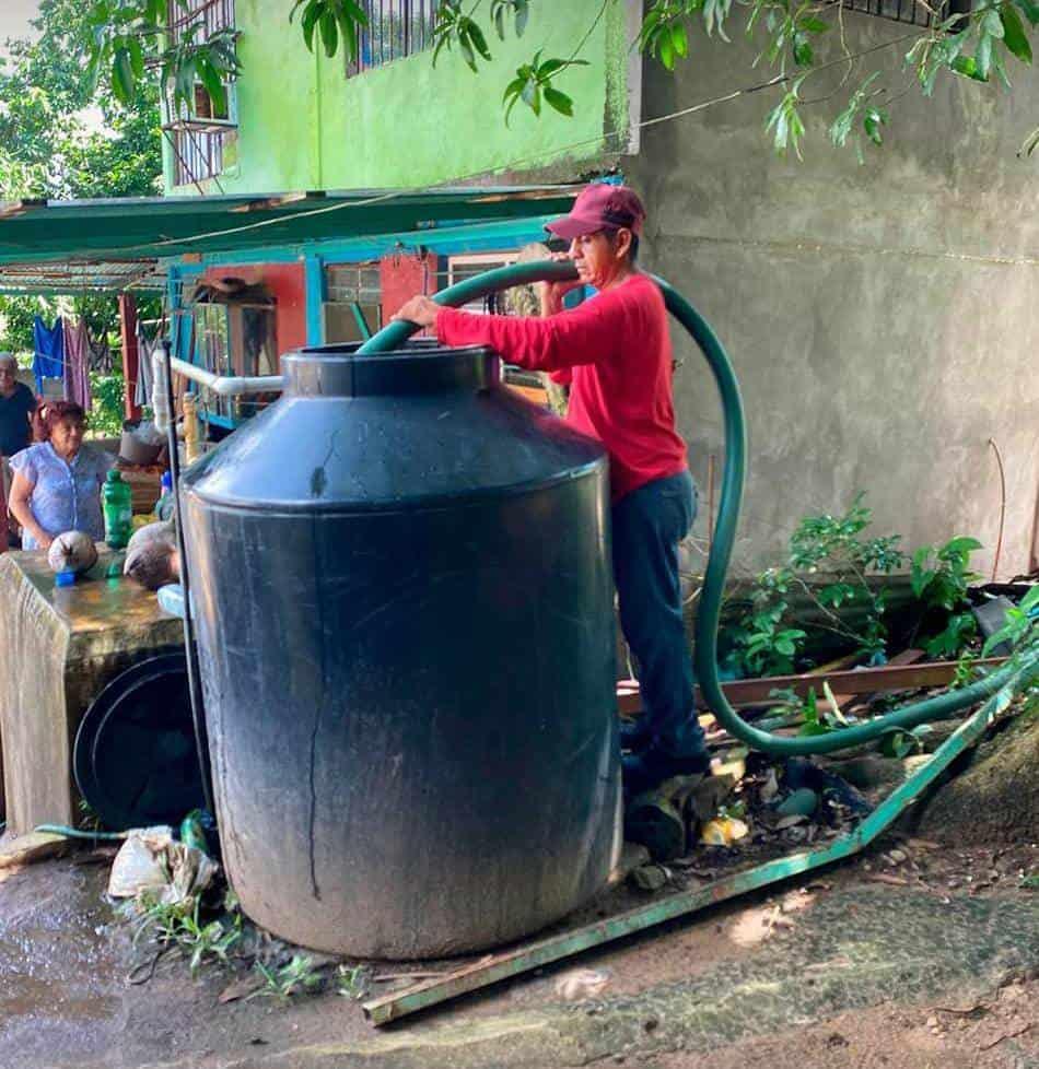 Sin resolver Caev problema de distribución de agua en Ixhuatlán del Sureste 