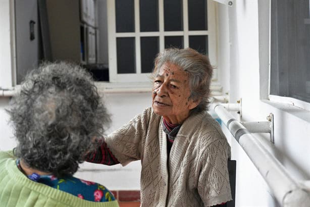 Día del Abuelo, un recordatorio del abandono para ancianos en asilo de Coatzacoalcos