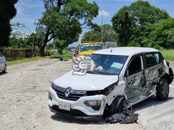 Accidente múltiple en Carretera Córdoba-Boca del Río deja una mujer lesionada