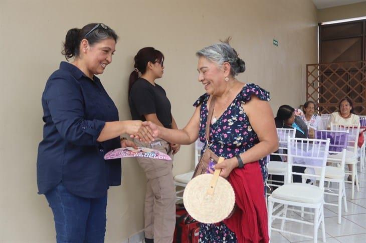 DIF Municipal celebra a más de 600 abuelitos de Ciudad Mendoza