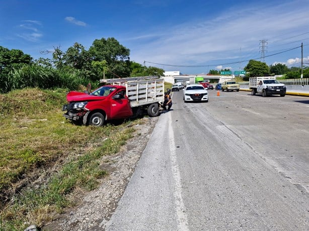 Accidente múltiple en la Córdoba-Veracruz causa cierre parcial de vía