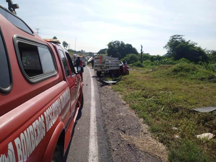 Accidente múltiple en la Córdoba-Veracruz causa cierre parcial de vía