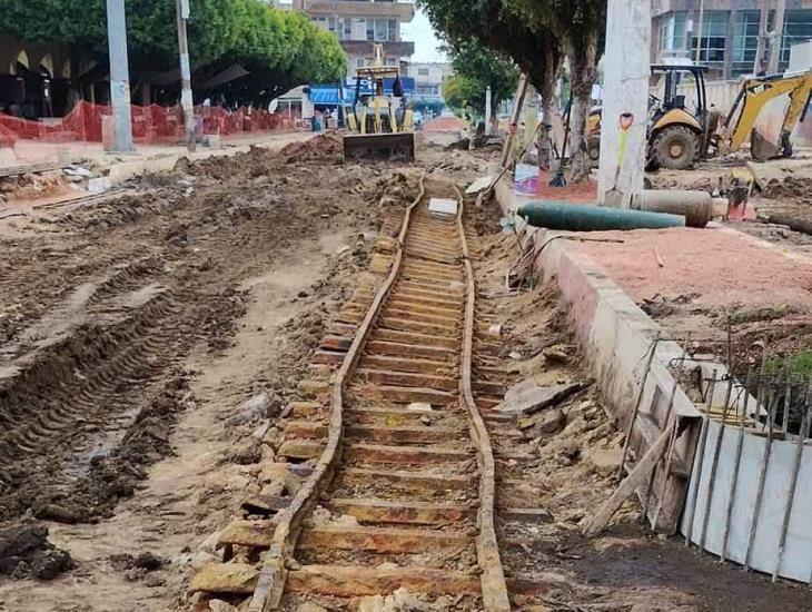 Restaurarán y convertirán en monumento las antiguas vías del tren en Las Choapas