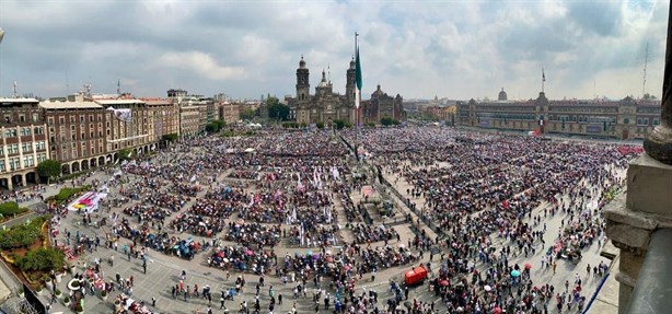 Sexto Informe de AMLO: “Gracias Presidente”; ciudadanos abarrotan el zócalo de la Cdmx I VIDEO