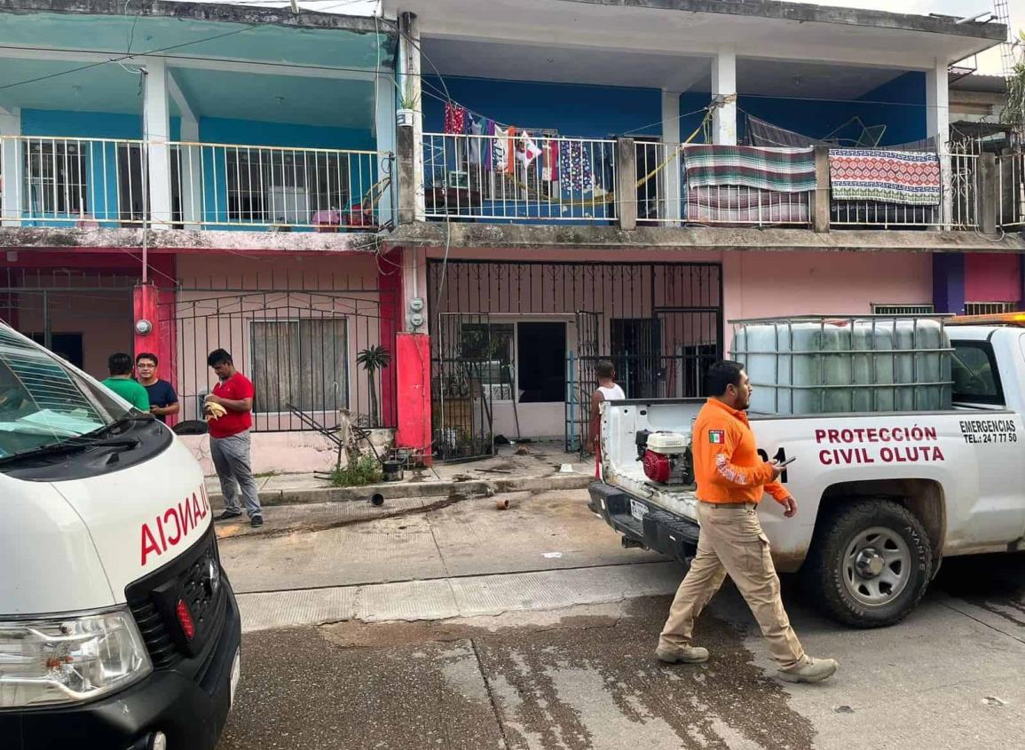 Daños materiales tras incendio de vivienda en Oluta