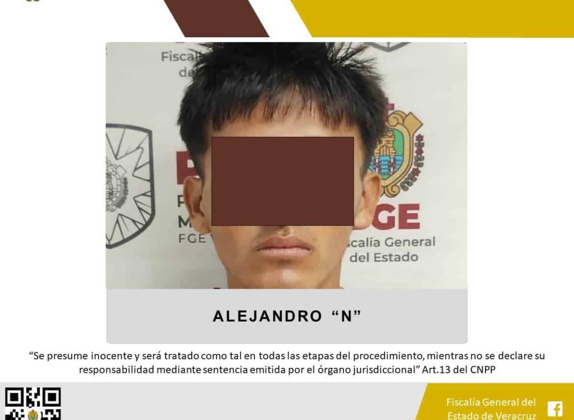 Termina en la cárcel tras extorsionar en vivienda de Coatzacoalcos