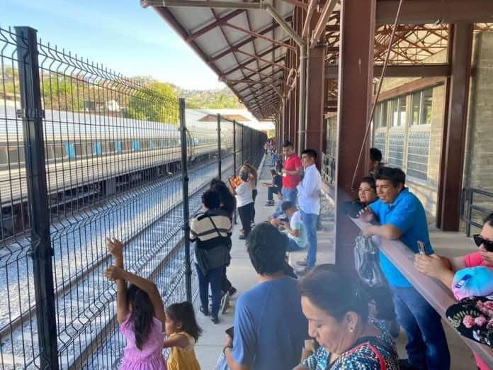 Tren Interoceánico a punto de concluir estación de Lagunas Oaxaca