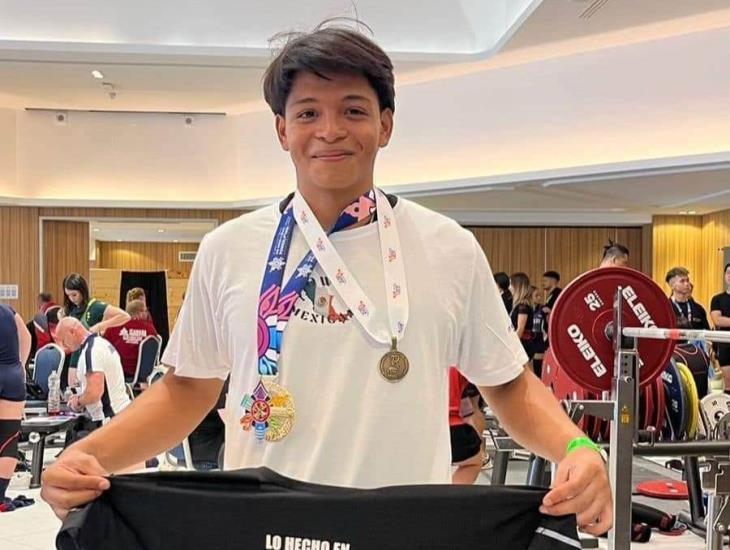 Joven aguadulceño consigue medalla de bronce para México en competencia en Italia