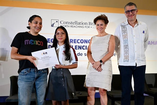 Entrega Constellation Brands 500 becas en Veracruz con su programa El Valor de Educar | VIDEO