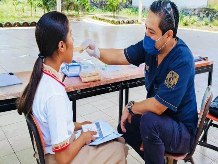 Secundaria de Ilustre Instituto Veracruzano celebra jornada de salud