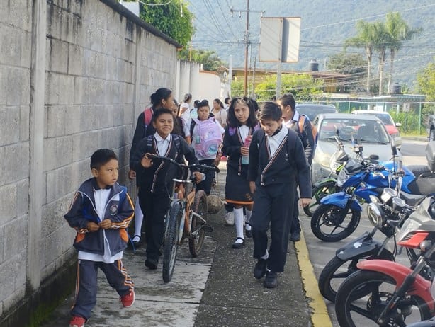 Escuela carente de maestro en Ixtaczoquitlán tiene a 22 niños sin clases