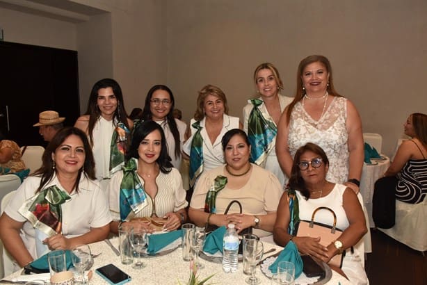 Realizan toma de protesta de la Asociación de Mujeres Jefas de Empresa (AMMJE) Veracruz