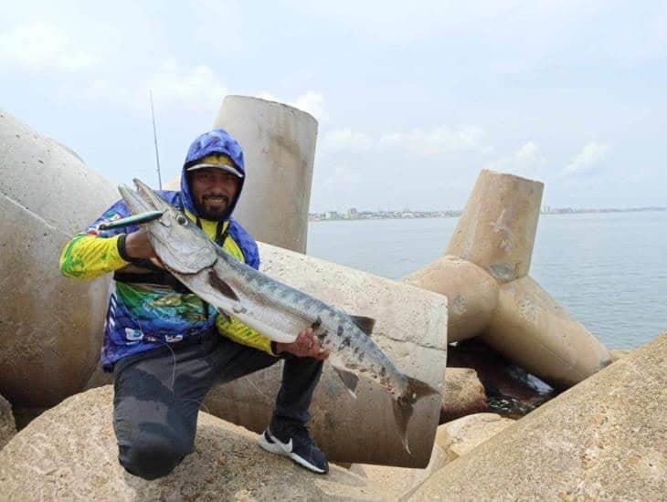 Promueven turismo con pesca y avistamiento de delfines en Coatzacoalcos