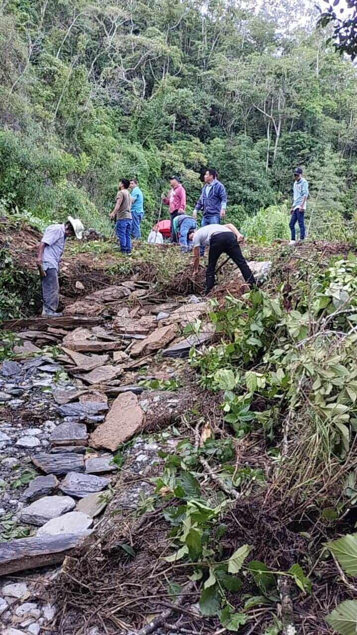 Maestros enfrentan deslaves y asaltos en Veracruz sin apoyo de la SEV