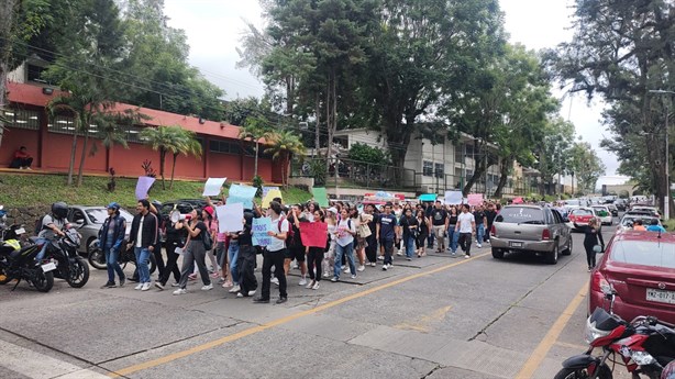 Continúan las protestas en defensa del Poder Judicial en Xalapa