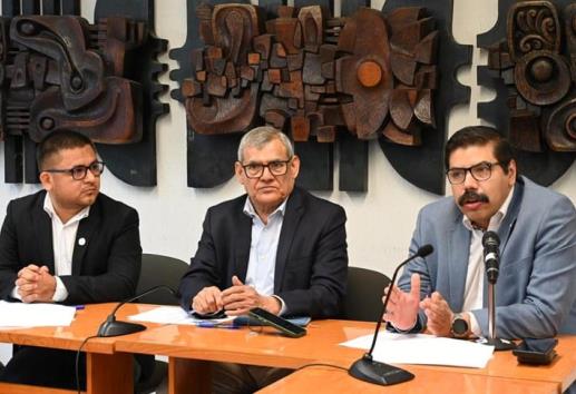 UV asigna plazas laborales conforme a la normatividad universitaria