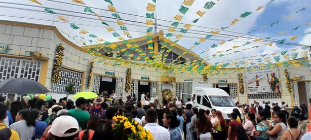 Desbordan su fe por reliquias de San Judas Tadeo en Xalapa