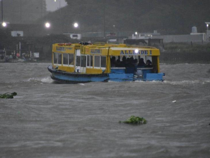 Suspenden servicios de transbordador y lanchas en Coatzacoalcos