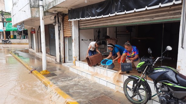 Rápida respuesta del río Agua Dulce los volvió a sorprender: inicia recuento de daños tras nueva inundación l VIDEO