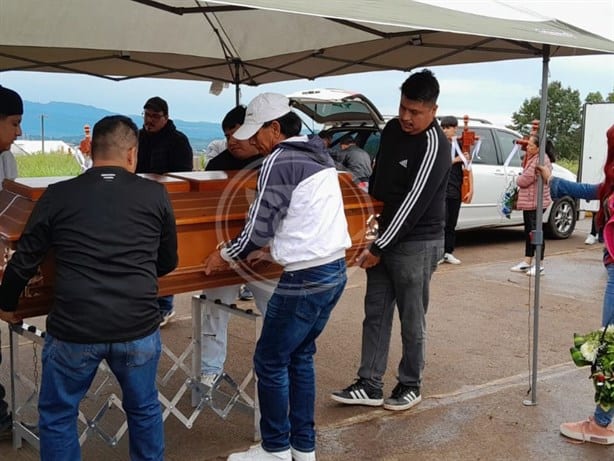 Último adiós a Jesús, Jazmín y su bebé, tras negligencia de CMAS-Xalapa