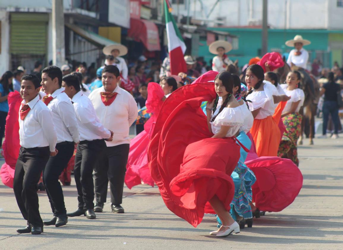Desfile patrio regresará a la avenida Revolución de Las Choapas