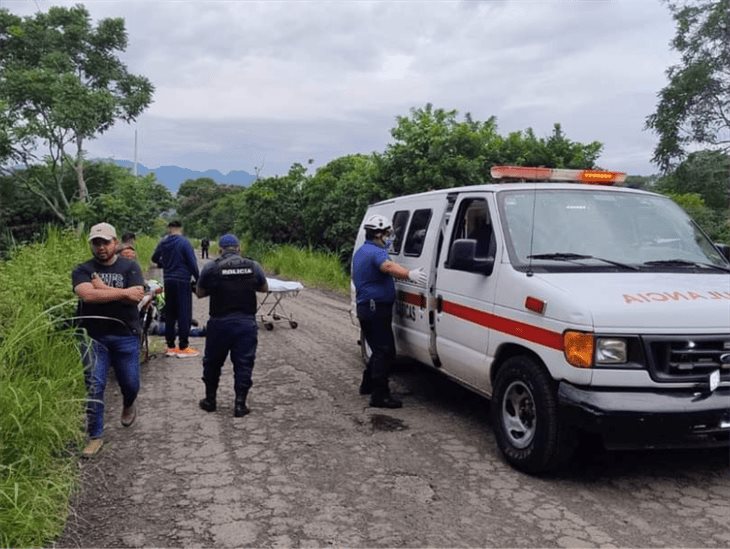 Motociclista sufre accidente en la carretera Colipa-Yecuatla