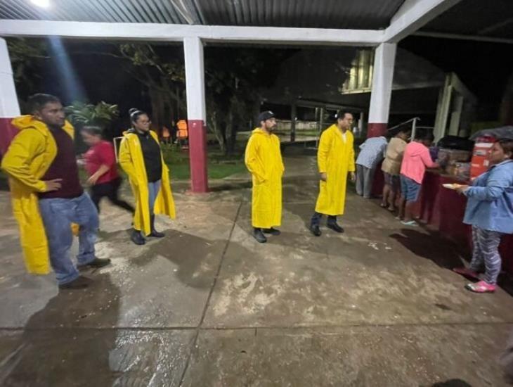 Estos fueron los apoyos que recibieron las familias afectadas por las lluvias en Coatzacoalcos