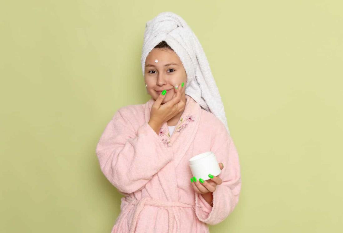 5 productos dermatológicos para el skincare de adolescentes