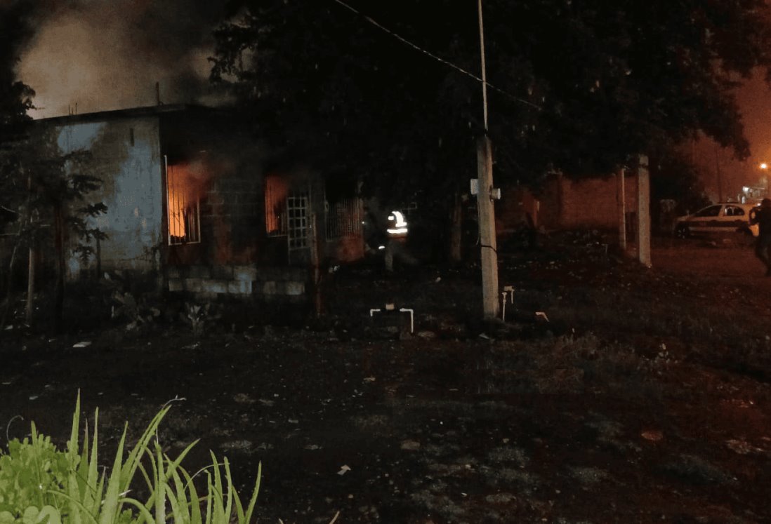 Incendio en vivienda de Tierra Blanca moviliza equipos de emergencia