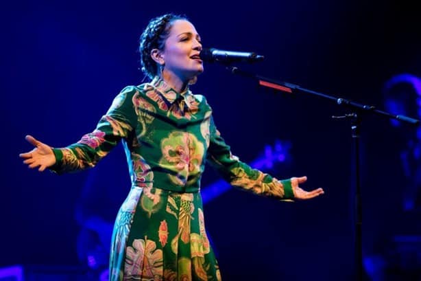 ¿Cuáles son las 5 mejores canciones de Natalia Lafourcade, según la inteligencia artificial?