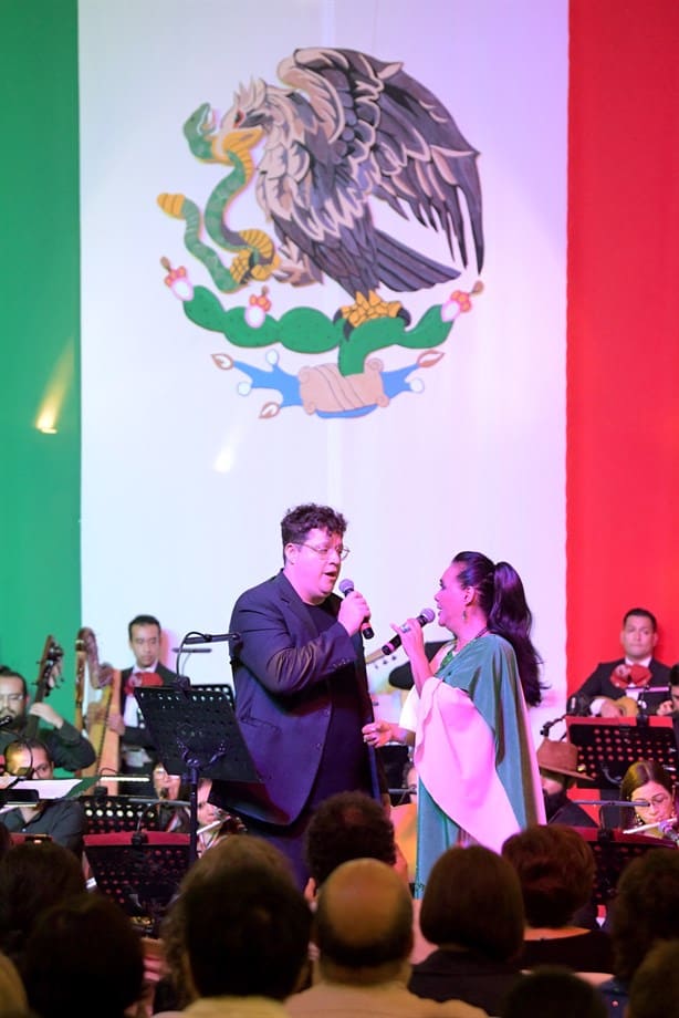 Con concierto en Xalapa, Doris celebra 47 años de ser La reina del Bolero