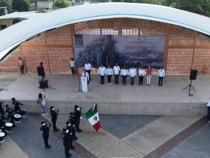 Recuerdan la gesta heroica de los niños héroes en Cosoleacaque