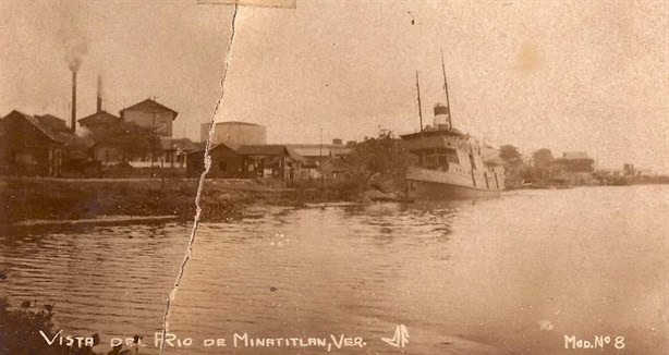 Así lucía la Refinería Lázaro Cárdenas vista desde el río Coatzacoalcos en los años 40