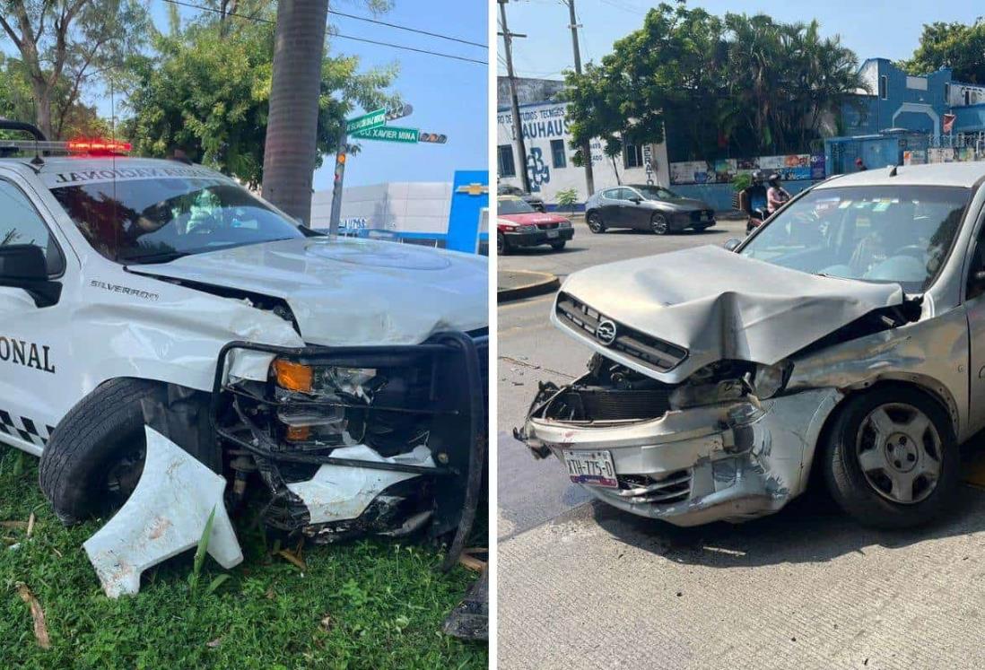 Patrulla de la Guardia Nacional choca contra auto en el centro de Veracruz | VIDEO