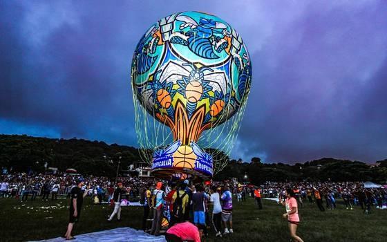 Cosmovisión: Inicia el Festival Internacional del Globo de Papel en San Andrés Tuxtla