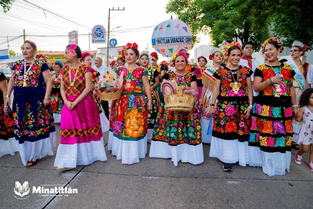 La Guelaguetza Minatitlán 2024: Un Paseo de Color, Música y Tradición