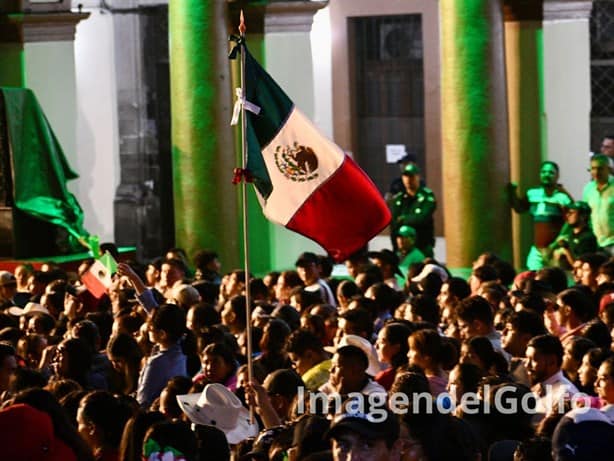 Después del Grito, Xalapa se rindió ante las canciones de Edén Muñoz