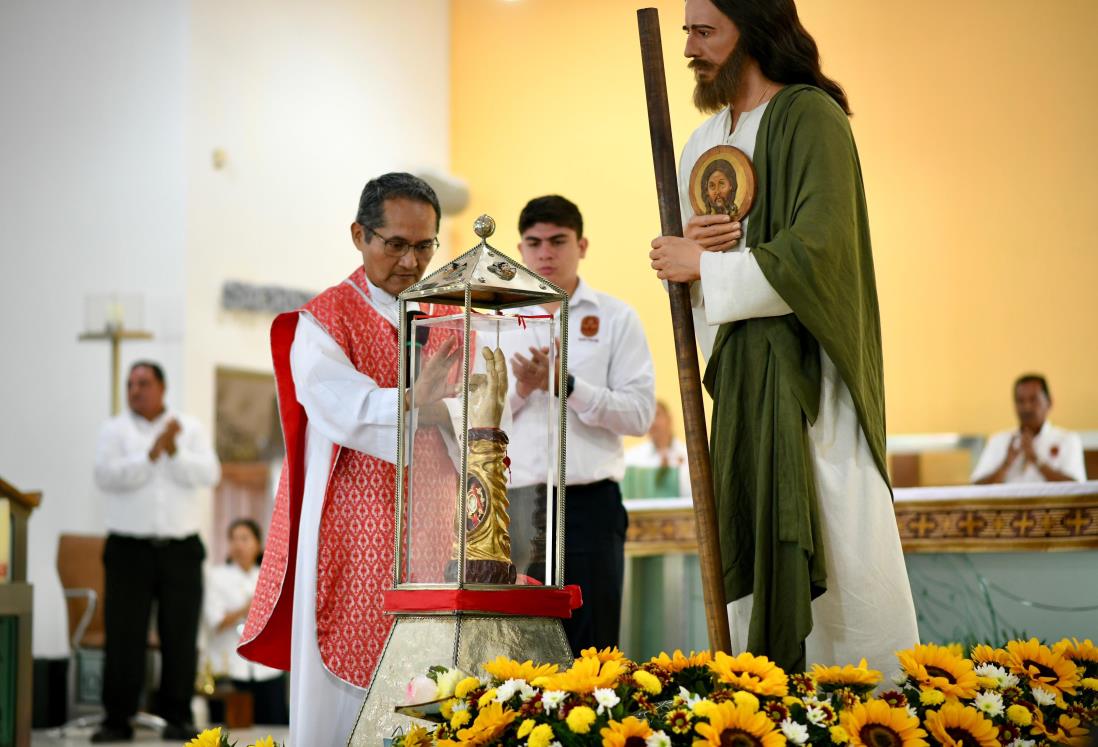 Llega reliquia de San Judas Tadeo a parroquia de la Concepción, en Boca del Río